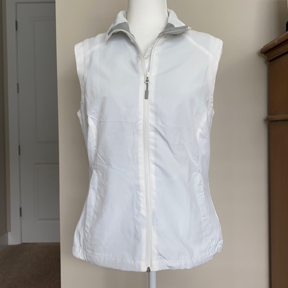 Cross Sportswear Women’s White Vest, Size M